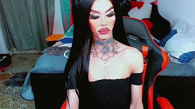 Snapshot of Alextwink chatting on November 10, 5:01 pm Alextwink online show from November 10, 5:01 pm