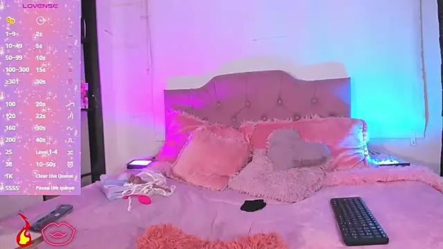 alanna love01 online show from February 14, 10:17 am