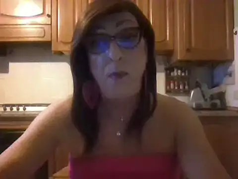 Snapshot of Tiabet chatting on January 14, 9:09 pm Tiabet online show from January 14, 9:09 pm