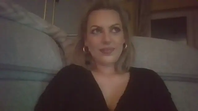 Gigi-Honey online show from October 11, 9:02 pm