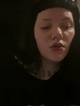 Snapshot of Gothicsiren chatting on January 2, 9:18 pm Gothicsiren online show from January 2, 9:18 pm