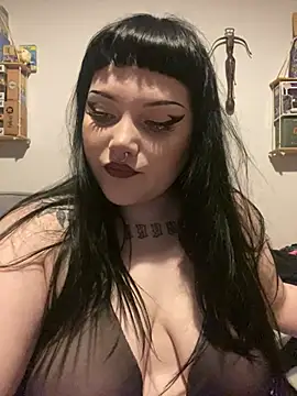 Snapshot of Gothicsiren chatting on January 18, 10:49 pm Gothicsiren online show from January 18, 10:49 pm