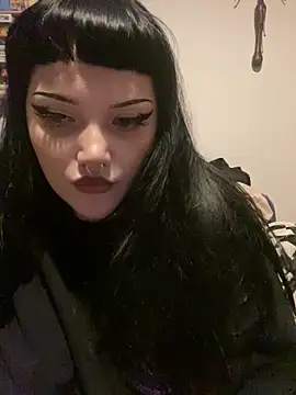 Snapshot of Gothicsiren chatting on January 19, 1:53 am Gothicsiren online show from January 19, 1:53 am