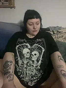 Snapshot of Gothicsiren chatting on January 22, 11:53 pm Gothicsiren online show from January 22, 11:53 pm