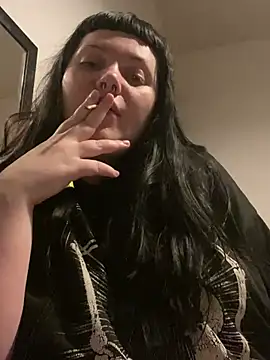 Snapshot of Gothicsiren chatting on February 2, 2:17 am Gothicsiren online show from February 2, 2:17 am