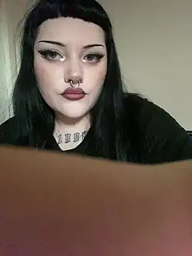 Snapshot of Gothicsiren chatting on March 22, 4:15 pm Gothicsiren online show from March 22, 4:15 pm