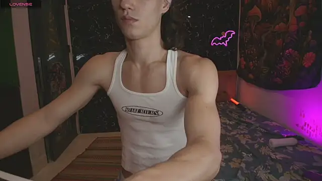 Snapshot of devil_fts chatting on February 20, 6:37 am devil fts online show from February 20, 6:37 am