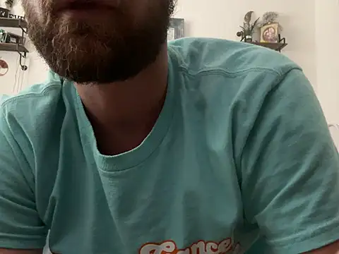 Snapshot of bjay1210 chatting on June 18, 6:23 pm bjay1210 online show from June 18, 6:23 pm