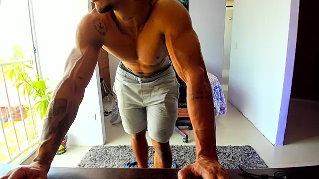 Adam Valenciia online show from September 25, 4:21 pm