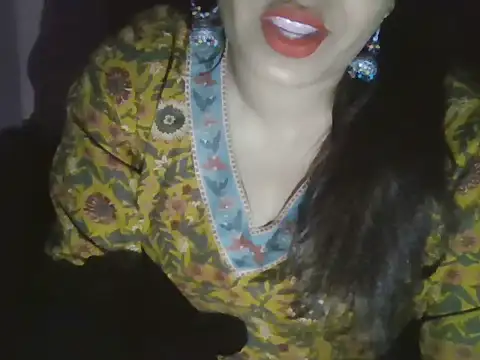 Hot-shanvi online show from April 15, 4:47 pm
