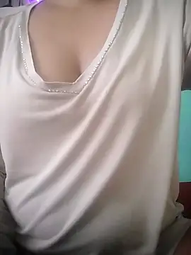 muskan-Sharma online show from September 26, 7:23 am