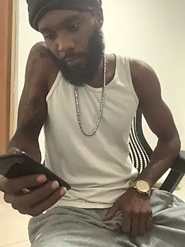 Taylor69xKiki online show from December 29, 2:06 am