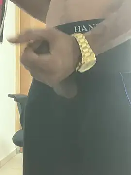 Taylor69xKiki online show from January 4, 8:17 am