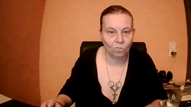 Sweet Phoenix online show from January 15, 2:35 pm