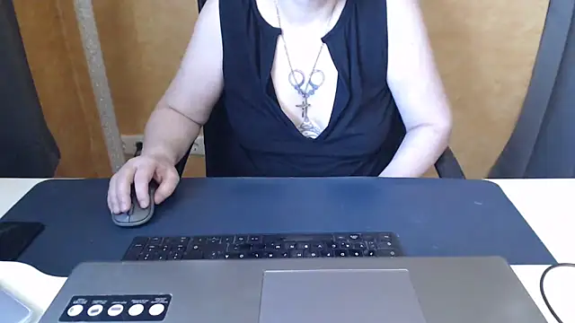 Sweet Phoenix online show from May 12, 8:11 am