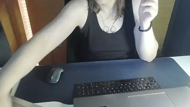 Sweet Phoenix online show from June 9, 7:42 am