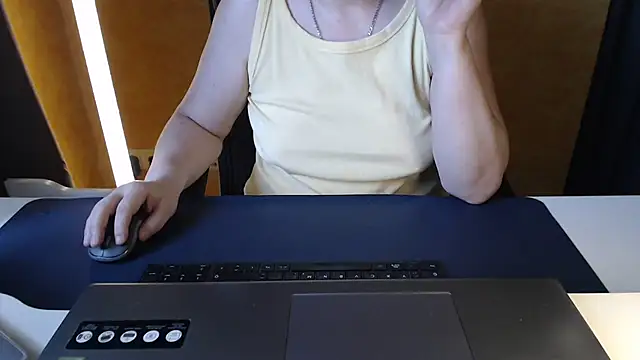 Sweet Phoenix online show from July 7, 8:29 am