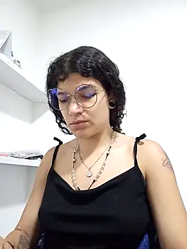 wendybeckett2 online show from February 18, 11:55 am