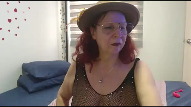 Snapshot of milchanel chatting on March 11, 8:48 pm milchanel online show from March 11, 8:48 pm