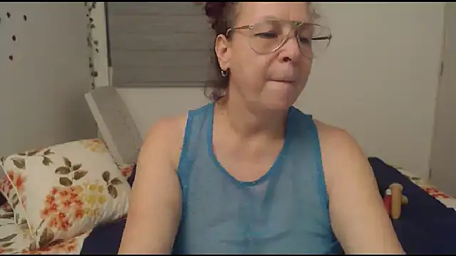 Snapshot of milchanel chatting on May 10, 5:56 am milchanel online show from May 10, 5:56 am