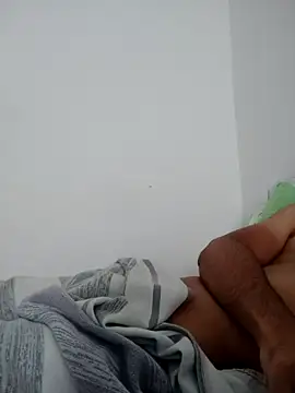 Snapshot of fredfgr chatting on November 10, 11:20 am fredfgr online show from November 10, 11:20 am