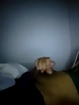 Snapshot of fredfgr chatting on February 21, 12:33 am fredfgr online show from February 21, 12:33 am