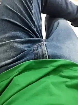 Snapshot of fredfgr chatting on March 16, 9:24 am fredfgr online show from March 16, 9:24 am