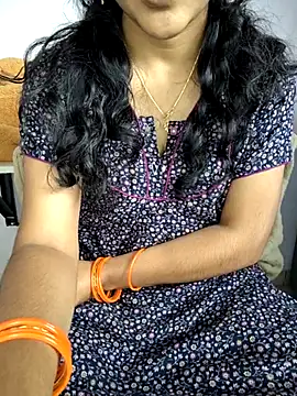 lovelygirl4567 online show from November 20, 5:29 am