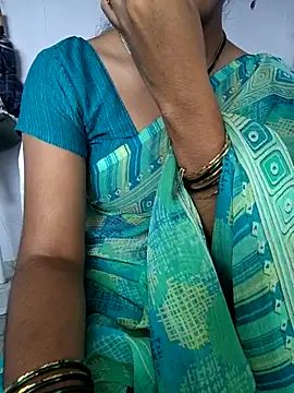 lovelygirl4567 online show from January 7, 6:16 am