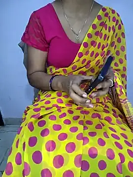 lovelygirl4567 online show from April 25, 3:42 pm