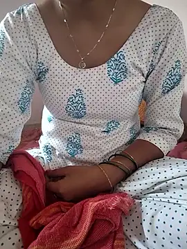 lovelygirl4567 online show from May 16, 5:59 am