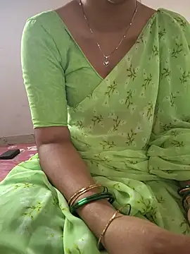 lovelygirl4567 online show from May 21, 5:36 am