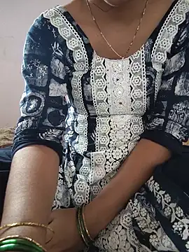 lovelygirl4567 online show from May 23, 5:56 am