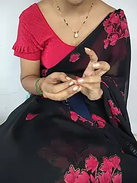 lovelygirl4567 online show from June 7, 5:44 am