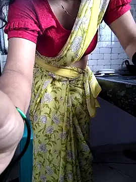 lovelygirl4567 online show from July 22, 5:21 am
