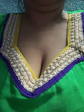 Snapshot of Lovely-Shivani chatting on February 16, 5:42 pm Lovely-Shivani online show from February 16, 5:42 pm