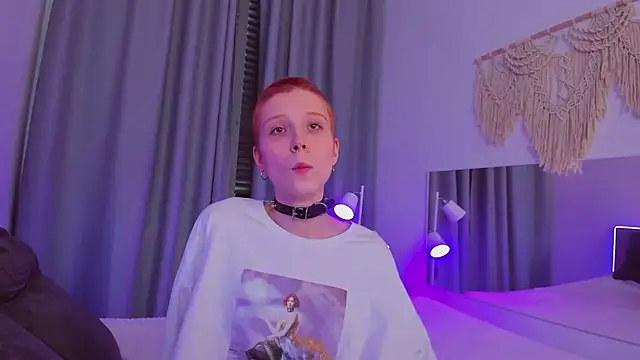 Snapshot of Iris_Pastels chatting on February 27, 7:04 pm Iris Pastels online show from February 27, 7:04 pm