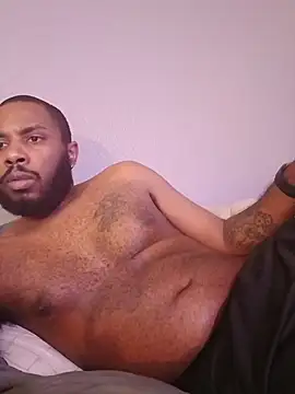 Snapshot of Caliclysm chatting on December 1, 12:04 am Caliclysm online show from December 1, 12:04 am