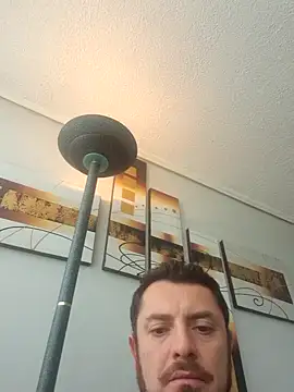 andy80111 online show from November 7, 7:03 pm