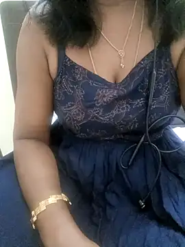 Tamil Vishalini online show from September 28, 10:26 pm