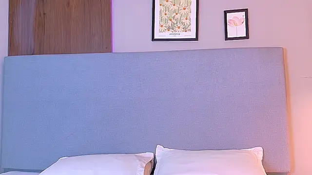 NaomiKlarc online show from September 25, 3:21 am