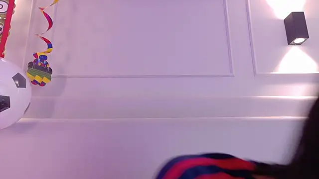 NaomiKlarc online show from June 18, 11:36 am