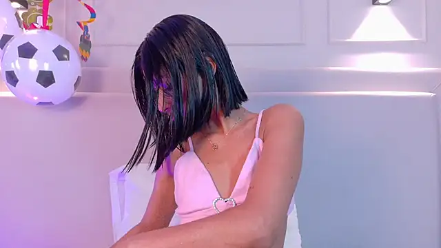 NaomiKlarc online show from June 24, 2:16 pm