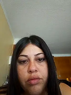 Snapshot of Americ44 chatting on December 1, 2:33 pm Americ44 online show from December 1, 2:33 pm