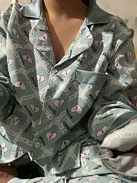 Snapshot of feng-a chatting on January 15, 3:50 pm feng-a online show from January 15, 3:50 pm