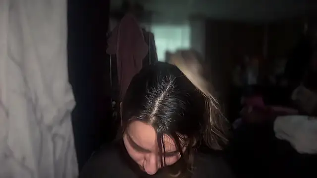 Snapshot of mamifresita chatting on December 2, 12:27 am mamifresita online show from December 2, 12:27 am