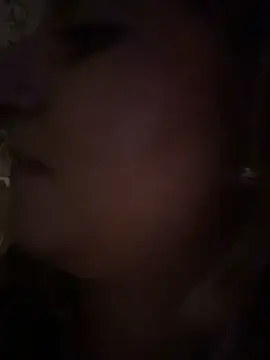 mamifresita online show from April 7, 10:05 am