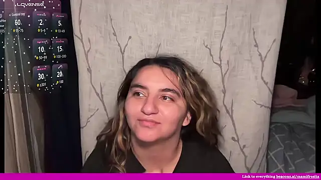 Snapshot of mamifresita chatting on May 26, 3:13 am mamifresita online show from May 26, 3:13 am
