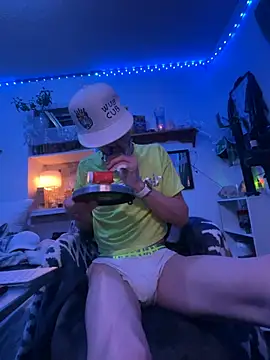 Snapshot of Trystan_Spellman chatting on June 18, 6:46 am Trystan Spellman online show from June 18, 6:46 am