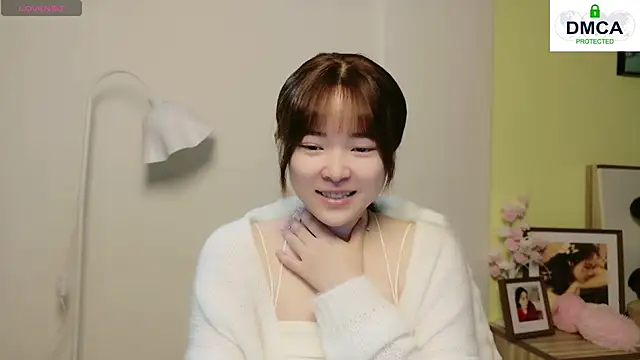 Snapshot of Chenjing0 chatting on March 4, 6:04 am Chenjing0 online show from March 4, 6:04 am
